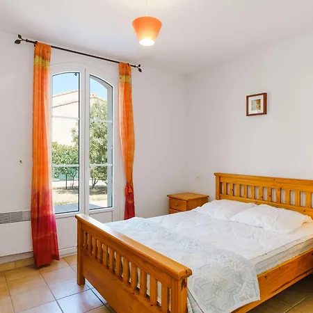 4 Pieces Avec Piscine Privee, Jardin, Garage, 7 Couchages, Narbonne-plage, Proche Commerces - Fr-1-409-21 Villa *